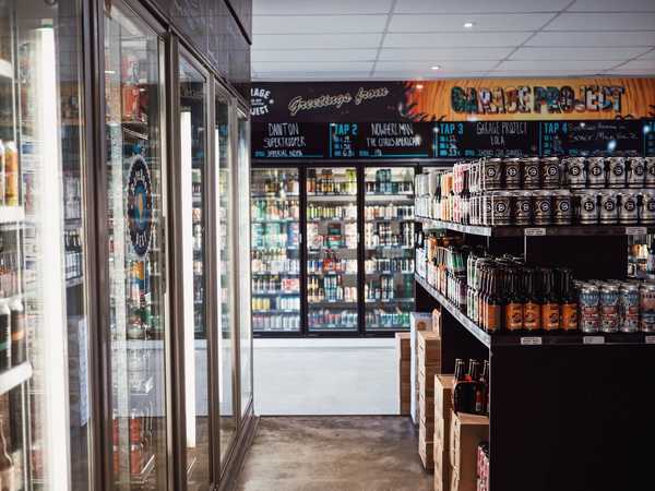 Mane Liquor